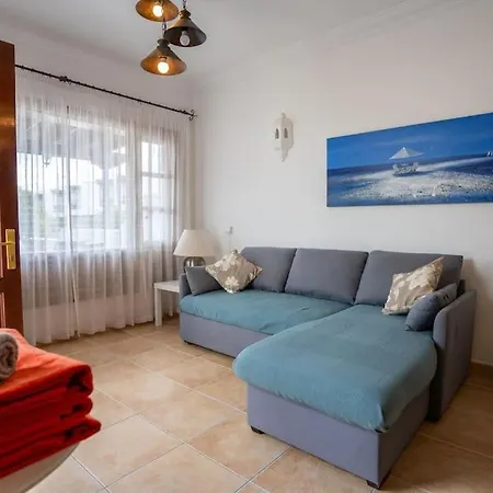 Дом отдыха Beautiful In Lanzarote 5 Mins From Marina *