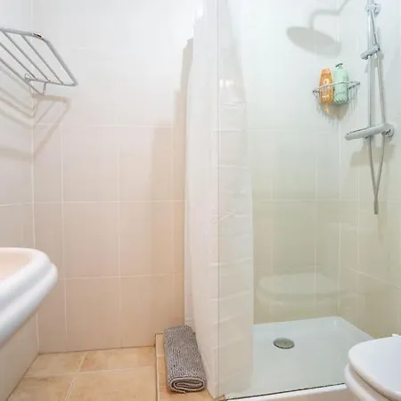 Дом отдыха Beautiful In Lanzarote 5 Mins From Marina