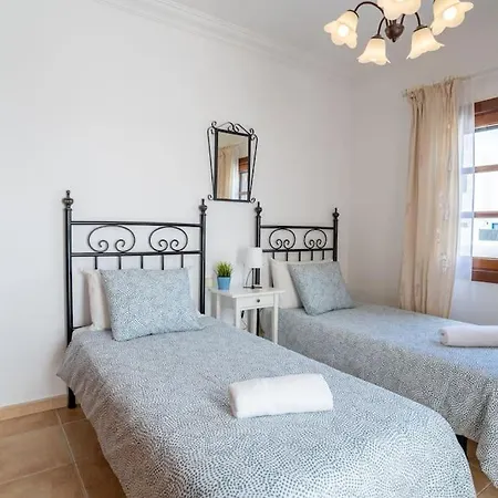 Beautiful In Lanzarote 5 Mins From Marina Коста Бланка