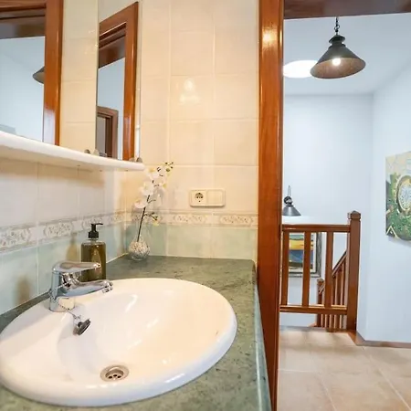 Vakantiehuis Beautiful In Lanzarote 5 Mins From Marina