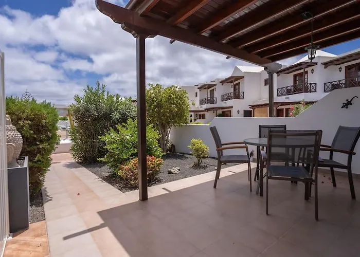 Beautiful In Lanzarote 5 Mins From Marina 펜션 *