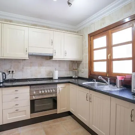 Beautiful In Lanzarote 5 Mins From Marina Dom wakacyjny *