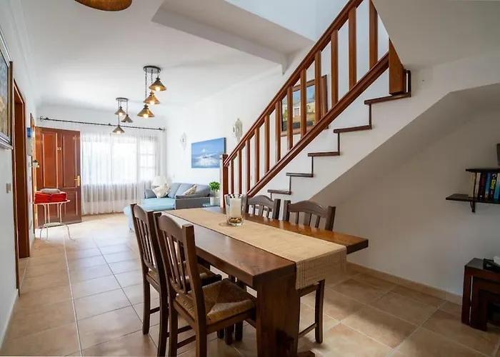 Beautiful In Lanzarote 5 Mins From Marina Tatil Evi