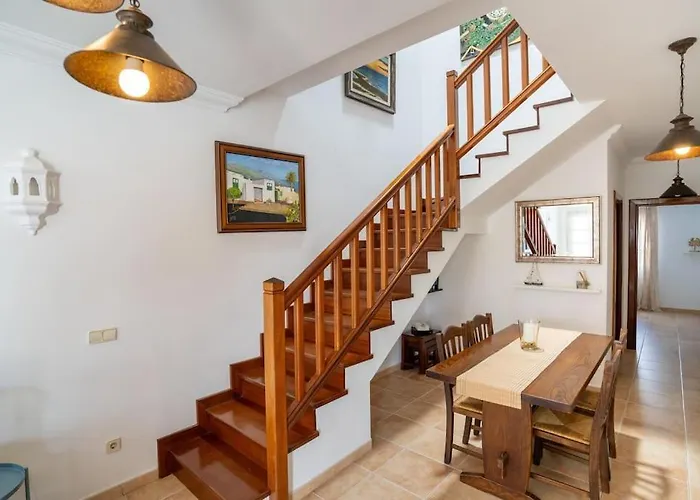 Beautiful In Lanzarote 5 Mins From Marina Tatil Evi