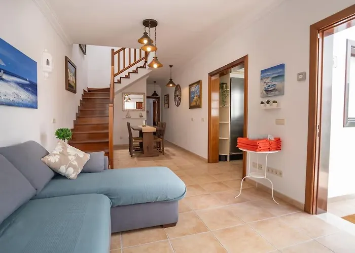 Beautiful In Lanzarote 5 Mins From Marina Tatil Evi
